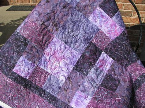 History Of Quilting, Purple Quilts, Charm Quilt, Quilt Square Patterns, Quilts Decor, Scrap Quilt Patterns, Abc 123, Beginner Quilt Patterns, Lap Quilts