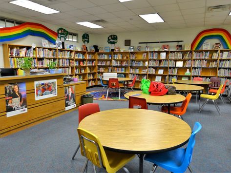 https://flic.kr/p/2e7Tnwd | Tom W. Field Elementary School library | Tom W. Field Elementary School in Dallas, Texas (formerly Field City Elementary School in the now defunct Farmers Branch Independent School District) is known for having the smallest library in Dallas ISD. Lined with shelves of books and full of colorful rainbow themes, this cute little library is surely a delight for the school's small children and young students. Elementary School Library, In The Now, Little Library, Rainbow Theme, Colorful Rainbow, School Library, School District, Dallas Texas, Elementary School