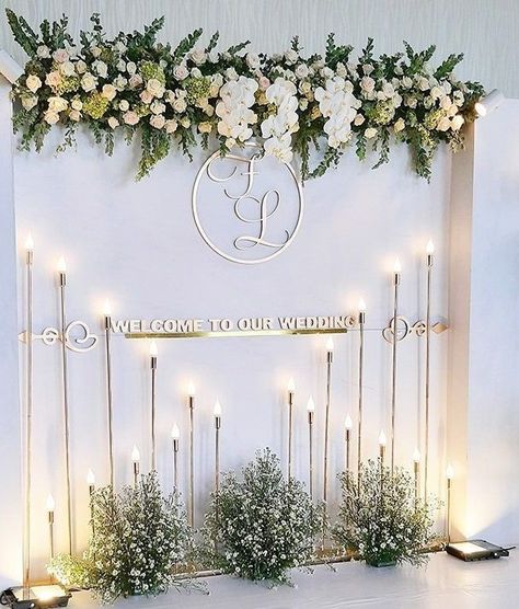 Light Wedding Decor, Dekor Akad, Photobooth Event, Dekorasi Wedding, Tulle Backdrop, Lighted Centerpieces, Wedding Ceremony Decor, Wedding Arch Rustic, Lights Wedding Decor