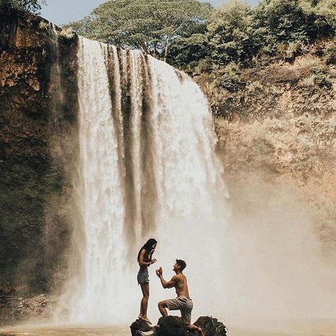 Doesn’t get much more magical than this! Waterfall proposal Waterfall Proposal, Cute Proposal Ideas, Proposal Pictures, Proposal Photos, Photography Couple, Hawaii Honeymoon, Romantic Proposal, Wedding Proposals, Dream Engagement