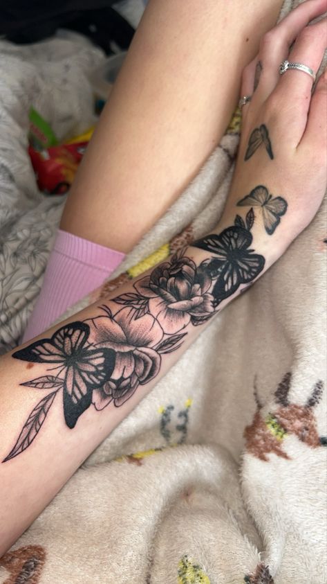 Big Wrist Tattoos, Wrist Cover Up Tattoos For Women, Wrist Arm Tattoo, Big Cover Up Tattoos For Women, Wrist Cover Up Tattoos, Coverup Wrist Tattoos For Women, Big Cover Up Tattoos, Inner Wrist Tattoos, Forearm Cover Up Tattoos