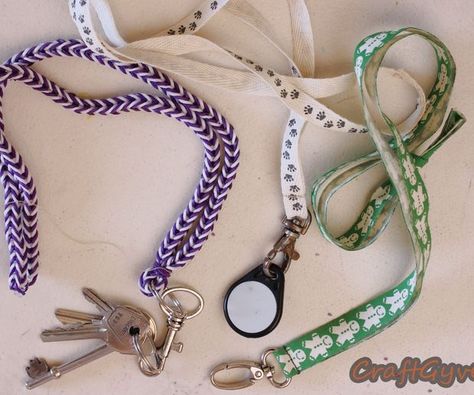 Loom Lanyard, Make A Lanyard, Diy Lanyards, Rainbow Looms, Loom Craft, Rainbow Loom Bracelets, Rainbow Loom, Loom Bracelets, Design Challenges