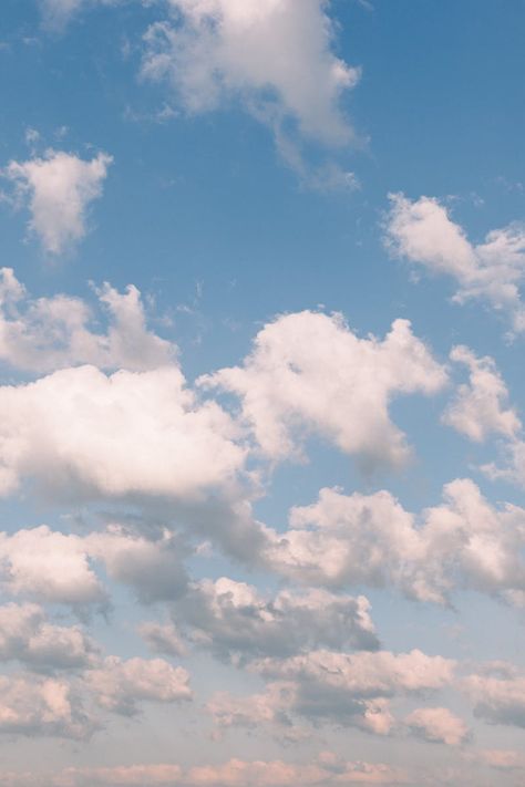 Sky Textures, Beautiful Clouds, Clouds Photography, Light Blue Aesthetic, Night Sky Wallpaper, Cloud Wallpaper, Sky Pictures, Sky Sea, Sky Painting