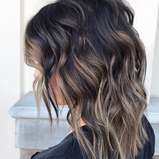 Haircuts For Thick Wavy Hair, Hairstyles For Thick Wavy Hair, Hairstyles For Wavy Hair, Thick Wavy Hair, Best Haircuts, Winter Hair Color, Hair Color Dark, Winter Hairstyles, Shoulder Length Hair