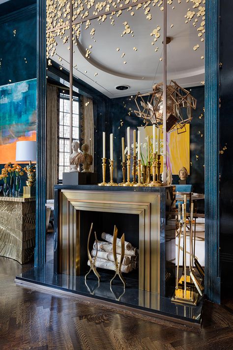 Deco Fireplace, Maximalism Interior, Modern Traditional Design, Art Deco Fireplace, Custom Couches, Neoclassical Interior, Dining Room Blue, Deco Chic, Apartment Chic