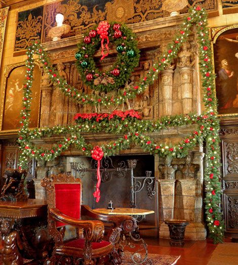 Hearst Castle Christmas Time Castle Christmas, Hearst Castle, Christmas Mantels, Comfort And Joy, Victorian Christmas, Christmas Scenes, Outdoor Christmas, Christmas Magic, Design Furniture