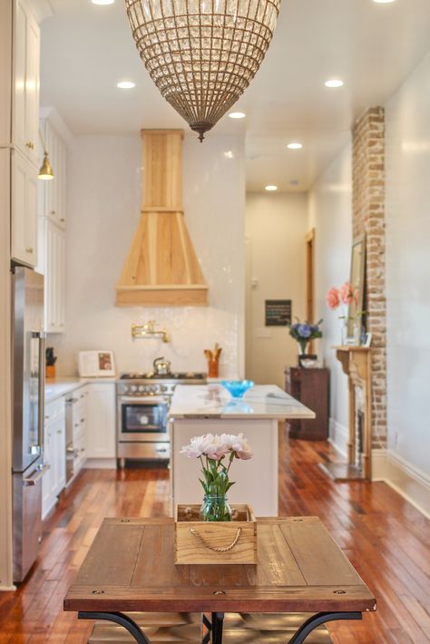 Renovated double shotgun becomes spacious family home with historic character | Preservation Resource Center of New Orleans Shotgun Kitchen, Shotgun House Interior, Large Kitchen Window, French Quarter Restaurants, Honey House, Historical Houses, Interior Door Hardware, Airbnb Decor, Historical Homes