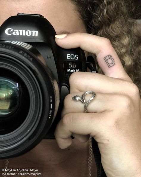 Camera Tattoo Design, Photographer Tattoo, Camera Tattoos, Finger Tattoo For Women, Literary Tattoos, Camera Tattoo, Triangle Tattoos, Florida Woman, Small Tattoos Simple