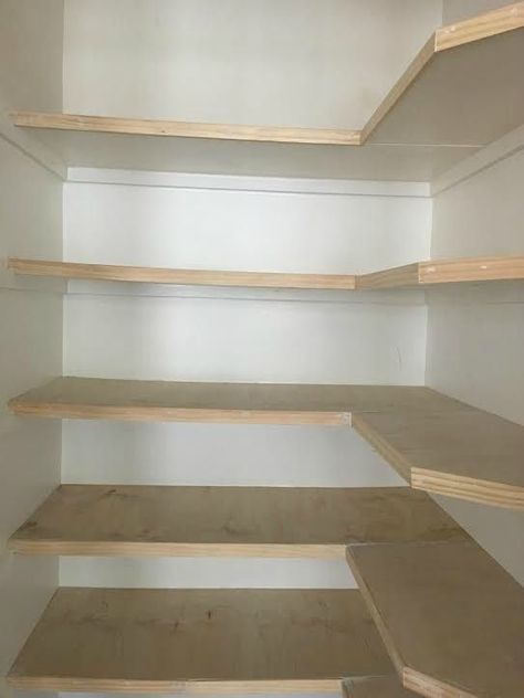 Diy Pantry Shelves, Pantry Redo, Pantry Renovation, Pantry Closet Design, تحت الدرج, Diy Pantry Organization, Pantry Layout, Pantry Room, Pantry Shelves