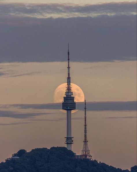 Korean beauty - N-Seoul Tower with the Fullmoon Namsan Tower Wallpaper, Namsan Tower Seoul Wallpaper, Seoul Tower Aesthetic, South Korea Seoul Wallpaper, Namsan Tower Seoul Aesthetic, 4k Wallpaper Iphone Aesthetic, South Korea Seoul Aesthetic, Seoul Wallpaper, N Seoul Tower