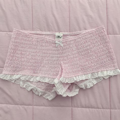 Pink by Frankie’s bikinis Bristol poplin shorts in... - Depop Frankie’s Bikinis, Deep Autumn, Frankies Bikinis, Y2k Outfits, Things To Buy, Gingham, Cocktail Dress, Personal Style, Cute Outfits