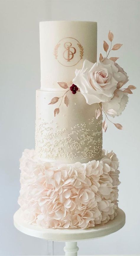 Wedding Cakes With Gold, Pearl Wedding Cakes, Wedding Cake Burgundy, Rose Gold Wedding Cake, Burgundy Wedding Cake, Blush Wedding Cakes, Rose Gold Wedding Cakes, Wedding Cake Pearls, Rose Gold Cake