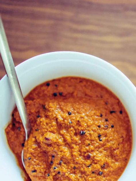 Peanut Chutney Recipe, South Indian Chutney Recipes, Indian Dips, Hyderabadi Cuisine, Indian Chutney Recipes, Peanut Chutney, Chef Ideas, Idli Dosa, Chutney Recipe