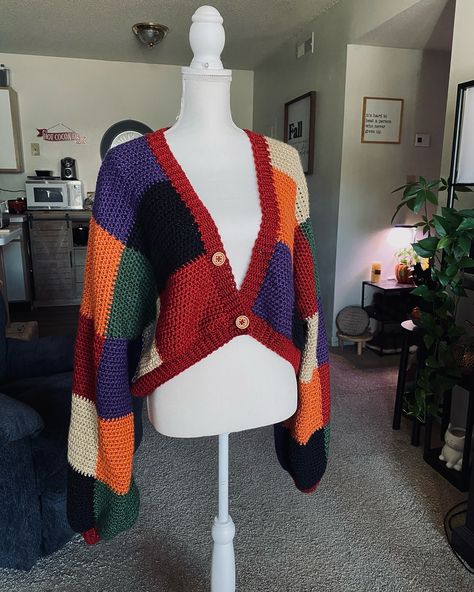 XL Autumn Patchwork Cropped Cardigan 🍂 Ready-to-Ship 🍁🤎 $135 +shipping (super discounted, these usually commission for $250). All the measurement info is on the listing — link is in bio 🍁☕️🍂 #autumn #autumnvibes #autumncolors #autumnleaves #cardi #cardigan #crochet #patchwork #fall #fallcolors Autumn Patchwork, Cardigan Crochet, Button Cardigan, Cropped Cardigan, Fall Vibes, Fall Colors, Knitting, Crochet, Quick Saves