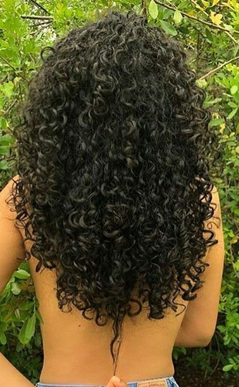 Aesthetic Surgeon, Healthy Curly Hair, Long Natural Curly Hair, Curly Hair Photos, Curly Hair Styles Easy, Beautiful Curly Hair, Hairdos For Curly Hair, Black Curly Hair, Curly Hair Inspiration