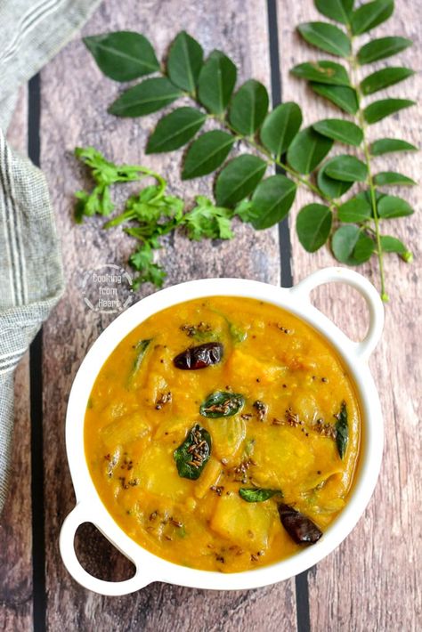 Sambhar Recipe, Sambar Recipe, South Indian Breakfast, Cabbage Stir Fry, Fried Bananas, Curry Rice, Raw Mango, Mango Recipes, Powder Recipe