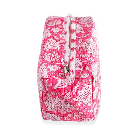 Our Peony Paisley cotton wash bag is inspired by inspired by the floral origins of Kashmiri shawls. Big enough to hold all your essentials, and small enough to travel with, this toiletry bag features a quilted cotton exterior and waterproof inner lining for style and functionality. The delicate pink print adds a unique touch, making this bag impossible to lose in your suitcase. Preppy Items, Art Coquillage, School Bag Essentials, Cute Makeup Bags, Kashmiri Shawls, Purple Peonies, Pretty Bags, Wash Bag, Birthday Wishlist