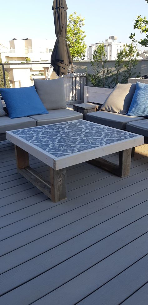 Coffee Table Backyard, Terrace Coffee Table, Outdoor Tile Coffee Table, Diy Outside Coffee Table, Diy Tile Patio Table, Patio Low Table, Pallet Coffee Table Outdoor, Patio Coffee Table Diy, Wood And Tile Table