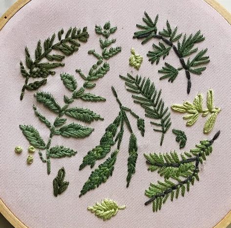 Embroidered Ivy Leaves, Nature Textiles, Embroidery Icons, Embroidered Vines, Embroidery Nature, Vine Embroidery, Embroidery Green, Embroidery Leaf, Vintage Needlework