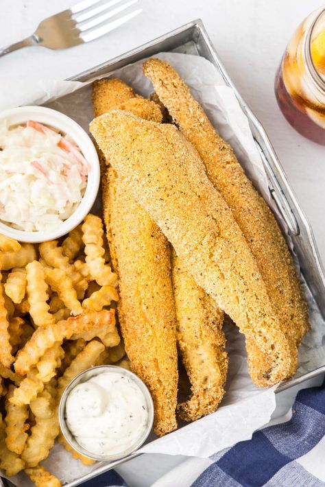 Fried Whiting Fish, Fish Seasoning Recipe, Fried Whiting, Whiting Fish, Seafood Sushi, White Fish Recipes, Fried Fish Recipes, Fish Sandwich, Fish Fry