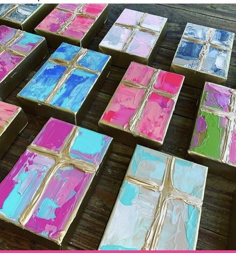 Nola Art, Decoupage On Canvas, Hand Painted Crosses, Christmas Booth, Pretty Paintings, Paint Crafts, Paint Parties, Pallet Project, Vbs Ideas