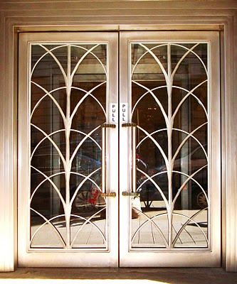 David Cobb Craig: Art Deco Doors in N.Y.C. Art Deco Doors, Art Deco Ideas, Art Deco Door, Steel Door Design, Art Deco Inspiration, Motif Art Deco, Window Grill Design, Iron Design, Art Deco Home