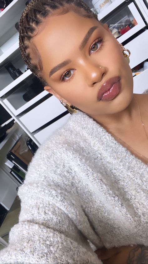 Alissa Ashley Makeup, Alissa Ashley, Alyssa Ashley, Black Success, Soft Makeup Looks, Double Chin, Soft Makeup, I Feel Pretty, Makeup Art