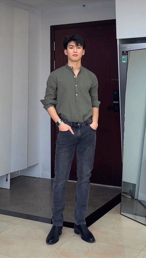 Lose Black Jeans Outfit, Tall Man Outfits Casual, Slim Guys Outfit, Slim Men Outfit, Outfits For Tall Slim Men, Slim Guys Fashion Outfit, Slim Boys Outfit, Guy Fall Outfits, Boys Dressing Style