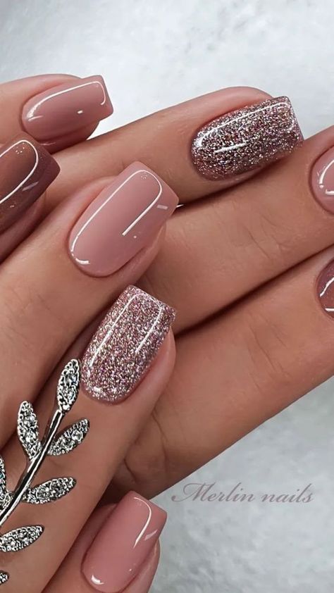 Mauve Nails, Nagellack Trends, September Nails, Fall Gel Nails, Subtle Nails, Fancy Nails Designs, Cute Gel Nails, Short Acrylic Nails Designs, Dipped Nails