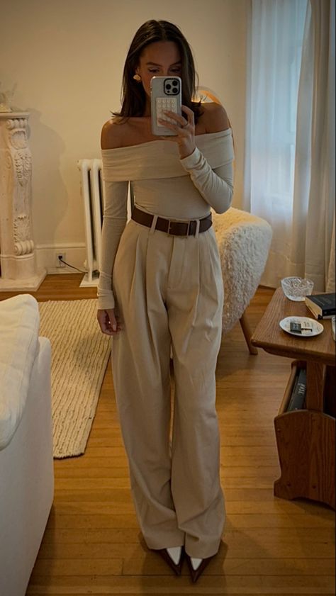 Emma Leger on Instagram fall fashion aesthetic fall outfit off shoulder top fall knit sweater ivory trouser pants pointed toe pumps Nude Trousers Outfit, Nude Pants Outfit, Fall Dinner Date Outfit, Off The Shoulder Top Outfit, Shoulder Tops Outfit, Working Outfit, Chica Chola, Classy Business Outfits, Throwing Fits