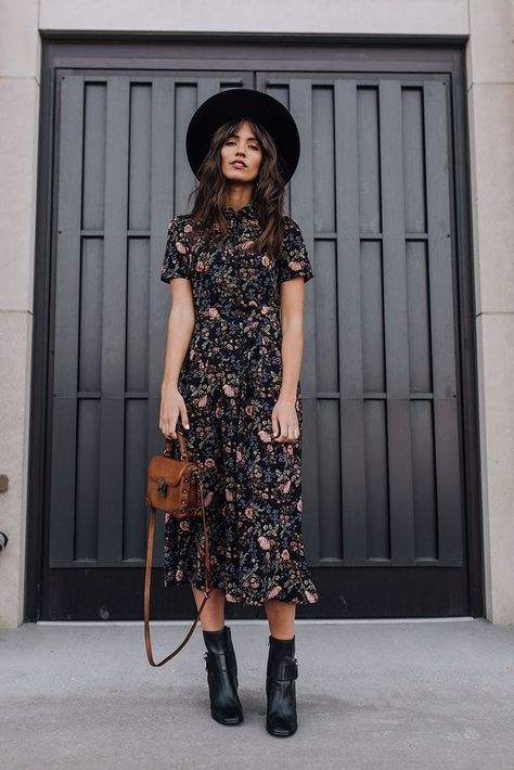 Secret Garden Outfit, Secret Garden Dress, Garden Outfit, Casual Midi Dress, Garden Dress, Gardening Outfit, Midi Dress Casual, Looks Chic, Luxor