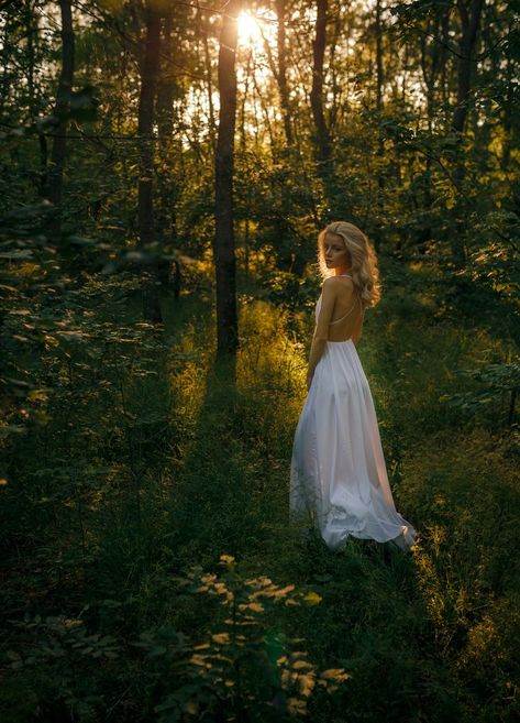 Mystical Senior Pictures, Unique Outdoor Senior Pictures, Senior Photo Forest, Fall Senior Photoshoot Ideas, Senior Picture Ideas Cottage Core, White Dress Nature Photoshoot, Senior Picture Ideas Golden Hour, Forest Birthday Photoshoot, Forest Graduation Pictures