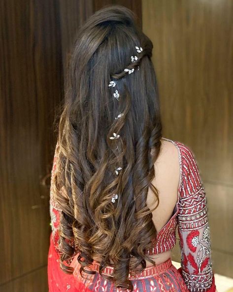 Hair Style On Saree, Engagement Hairstyles, Bridal Hair Buns, Indian Wedding Hairstyles, Open Hairstyles, Long Hair Wedding Styles, Indian Bridal Hairstyles, Front Hair Styles, Peinados Fáciles Para Cabello Corto