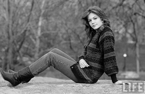 Diane Lane, Black And White, White, Black