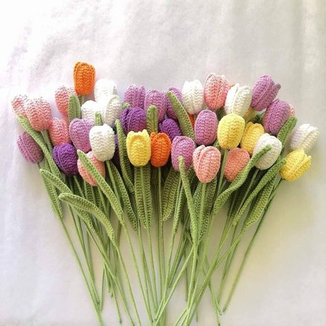 🌷 Price is for ONE tulip 🌷 These crochet tulip are 100% knitted by hand. These tulip bouquet are timeless and can be kept forever and is great item for home decoration. 🌷 Ideal for Valentine's Day, Mother's Day, Christmas, anniversaries, birthday gifts, housewarming gift, or just a gift for yourself. 🌷 Size: branch 14 inch, flower 2.5 inch 🌷 About Tulips: Tulips are a classic flower that has been loved by many for centuries they have been attached with the meaning of love. They're ideal to Flowers Made Out Of Yarn, Knitted Flowers Bouquet, Crochet Flower Bouquet Hello Kitty, Crochet Flower Tulip, Knitted Flower Bouquet, Crochet Flower Bouquet Aesthetic, Crochet Flower Shop, Tulips Crochet Bouquet, Tulip Flower Crochet