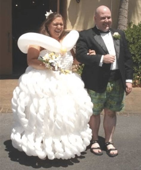 Wedding Dress Fails, Weird Wedding Dress, Bad Wedding, Las Vegas Wedding Dresses, Ugly Wedding Dress, Tacky Wedding, Vegas Wedding Dress, Worst Wedding Dress, Wedding Fail