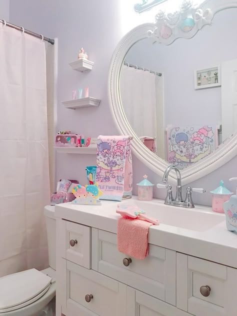 Bathroom decor Sanrio Bathroom Aesthetic, Bathroom Decor Kawaii, Pink Aesthetic Bathroom Decor, Pink Aesthetic House Decor, Sanrio House Decor, Anime Bathroom Decor, Kawaii Bathroom Decor, Sanrio Bathroom Decor, Soft Bathroom Aesthetic