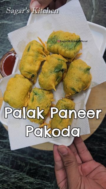 Paneer Pakoda, Pakoda Recipe, Health Snacks, Palak Paneer, Easy Snacks, Paneer, Snacks, Architecture, Instagram