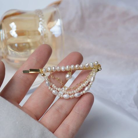 Hair Accessories Diy Headband, Ethereal Jewelry, Diy Earrings Easy, Diy Hair Accessories Ribbon, Hair Accessories Diy, Beaded Hair Pins, Beaded Hair Clips, Handmade Hair Clip, Beaded Hair