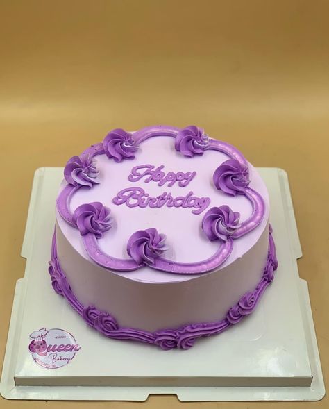 Icing Nail, Purple Floral Cake, Birthday Cake Decoration Ideas, Birthday Cake For Women Simple, Beautiful Birthday Cake, Cake Designs For Girl, Cake Decoration Ideas, Sheet Cake Designs, Buttercream Cake Designs