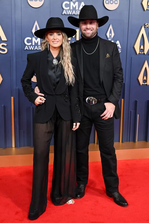 Lainey Wilson and Devlin 'Duck' Hodges Match at 2024 CMA Awards in All-Black Looks Watermelon Moonshine, Award Show Dresses, Lainey Wilson, Entertainer Of The Year, Country Music Awards, Cma Awards, Sports Awards, All Black Looks, Western Girl