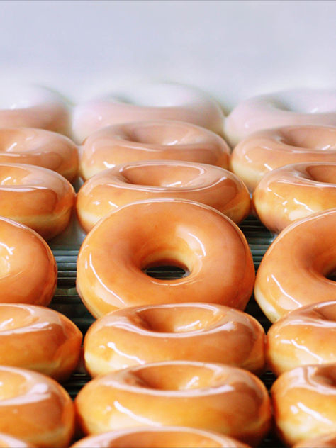 Soft, doughy and coated in a blissful glaze - our signature treat, the Original Glazed® doughnut is our OG for a reason 🤤😍  #NothingLikeAnOG #HotNow #MadeFreshDaily Glazed Donut Photography, Glazed Donut Aesthetic, Krispy Kreme Aesthetic, Krispy Kreme Glazed Donut, Doughnut Glaze, Glaze Donut, Donut Pictures, Glazed Doughnut, Glazed Donuts