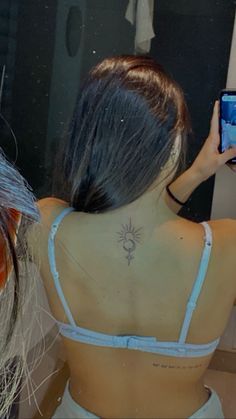 Tattoo Sonne, Dragon Tattoo For Women, Tattoos For Women Flowers, More Tattoo, Small Pretty Tattoos, Sun Tattoos, Cute Little Tattoos, Tattoo Ideas For Women, Small Hand Tattoos