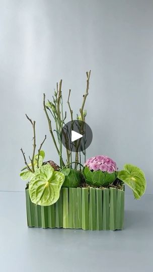 Modern Arrangements, 2023 Aesthetic, Creative Flower Arrangements, Modern Flower Arrangements, Cruel Summer, Art Decor Diy, Fresh Flowers Arrangements, Class Design, Flowers Arrangements