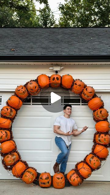 Isaac Alexander | 8FT TALL PUMPKIN WREATH! Let’s make one for Halloween! YouTube tutorial link in bio! #halloween #Halloween2024 #HalloweenIdeas... | Instagram Diy Halloween Pumpkin Arch, Scary Trick Or Treat Ideas, Outside Pumpkin Decorating Ideas, Scary Pumpkins Ideas, Halloween Pumpkin Arch, 2024 Halloween Trends, Diy Pumpkin Head Skeleton, Plastic Pumpkin Archway, Pumpkin And Skull Arch