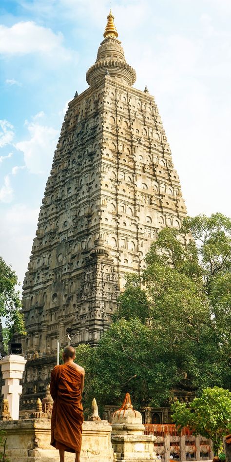 Bodhgaya is Public Buddhism Landmark in India, The Place Buddha Attained Enlightenment, Mahabodhi Temple Mahabodhi Temple Bodhgaya, Restaurant Wallpapers, Indian Mansion, Indian Castle, Hindu Aesthetic, Mahabodhi Temple, Puja Ghar, Buddhist Architecture, Bodh Gaya