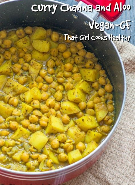 Chickpeas And Potatoes, Curry Chickpeas, Curried Chickpeas, Caribbean Food Recipes, Aloo Curry, Trinidadian Recipes, Chicory Recipe, Soul Food Dinner, Jamaican Food