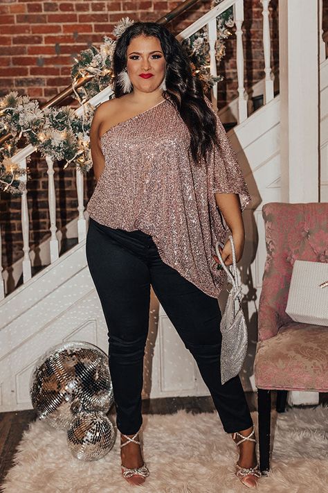 New Curves Apparel • Impressions Online Boutique Nye Outfit Plus Size, Pink Concert Outfit Ideas Plus Size, Night Out Outfit Clubwear Summer, Sequin Top Outfit, Sequin Blouse Outfit, Sequin Top Outfit Party, Night Outfits Clubwear, Plus Size Sequin Outfit, Plus Size Night Out Outfit Clubwear