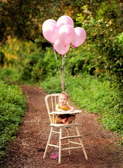 Ell Photography first birthday photo idea 1st Bday Outdoor Photoshoot, Garden First Birthday Photo Shoot, 1st Birthday Park Photoshoot, First Birthday High Chair Picture, Vintage High Chair Photo Shoot, 1st Birthday Photoshoot With Balloons, Butterfly Shoot, Adalyn Grace, Outdoor Cake Smash