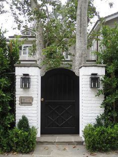 Porch House Design, Front Porch House, Traditional Entry, Arch Gate, Porch House, Yard Gate, Garden Gate Design, Fence Gate Design, Outdoor Gate